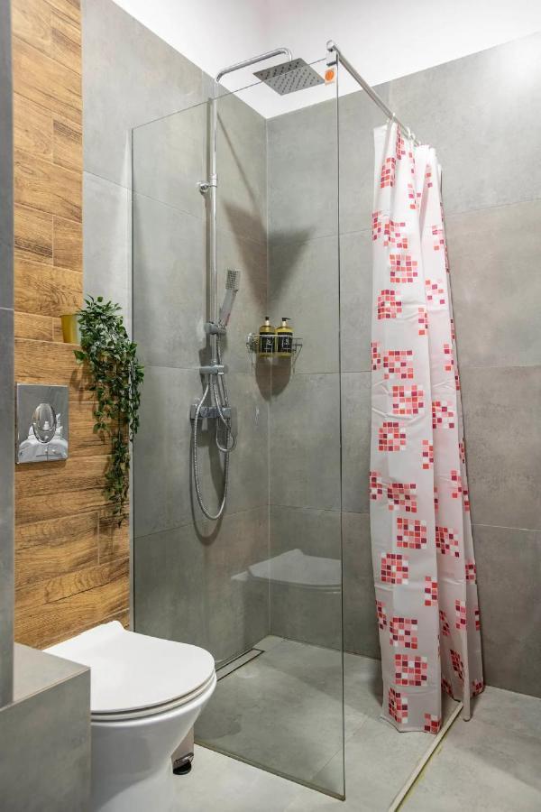 Discover Krakow Apartments - 5 Borowickiej St - Studio Next To Opera And Unity Centre Kültér fotó