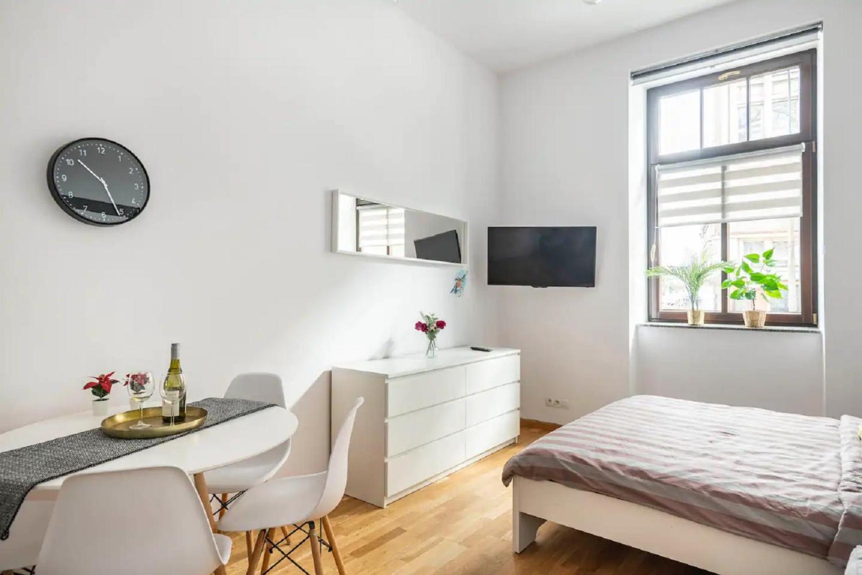 Discover Krakow Apartments - 5 Borowickiej St - Studio Next To Opera And Unity Centre Kültér fotó