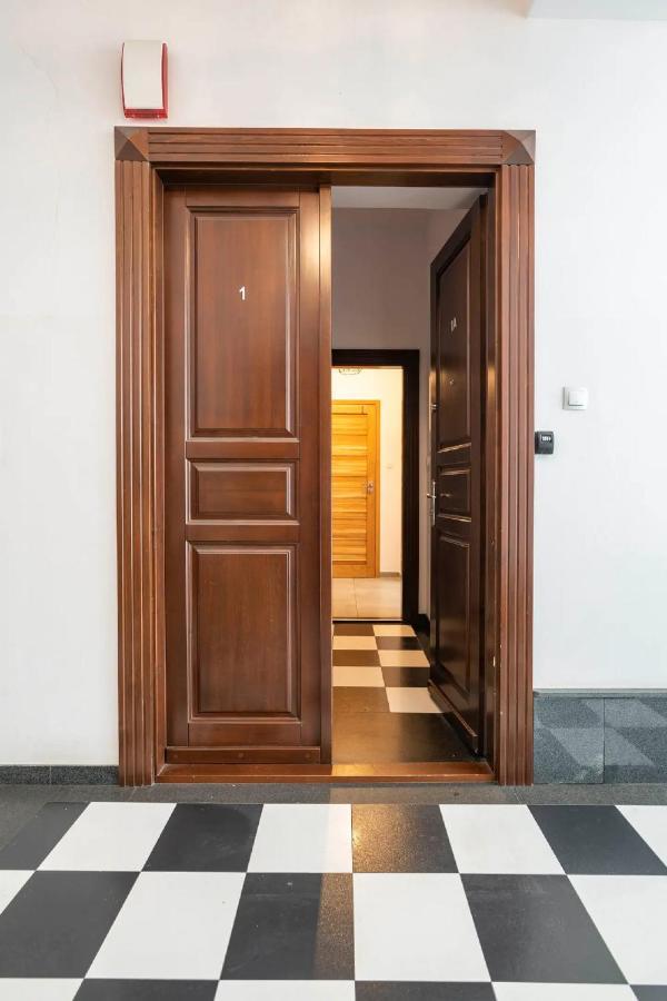 Discover Krakow Apartments - 5 Borowickiej St - Studio Next To Opera And Unity Centre Kültér fotó